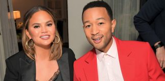 Chrissy Teigen's 'Fuc* It' Caption Gets John Legend's 'Don't Mind If I Do' & We Don't Know What To Make Out Of It!