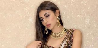 Mouni Roy feels beautiful draped in saree