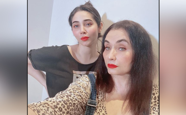 Salma Agha's Daughter Zara Khan Registers A Complaint About Getting Rape Threats