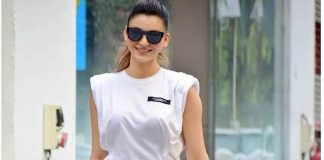 Urvashi Rautela’s schools us with her ultimate Street Style!