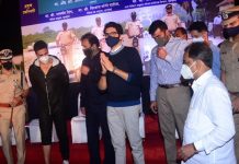 Akshay Kumar attends Mumbai Police event with Aaditya Thackeray, Anil Deshmukh