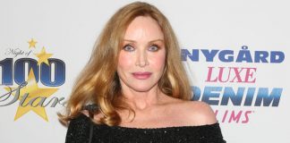 'Bond Girl' Tanya Roberts dies at 65