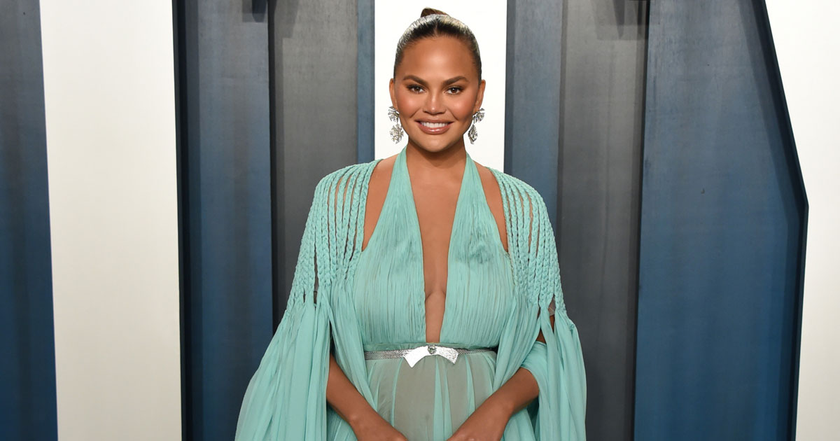 Chrissy Teigen sparkles in all-white ensemble
