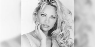 Pamela Anderson Announces Exit From Social Media