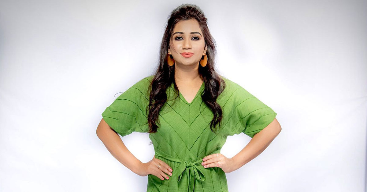 Shreya Ghoshal celebrates one million subscribers on YouTube