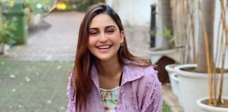 TV star Krystle D'souza is just 'phooling' around!