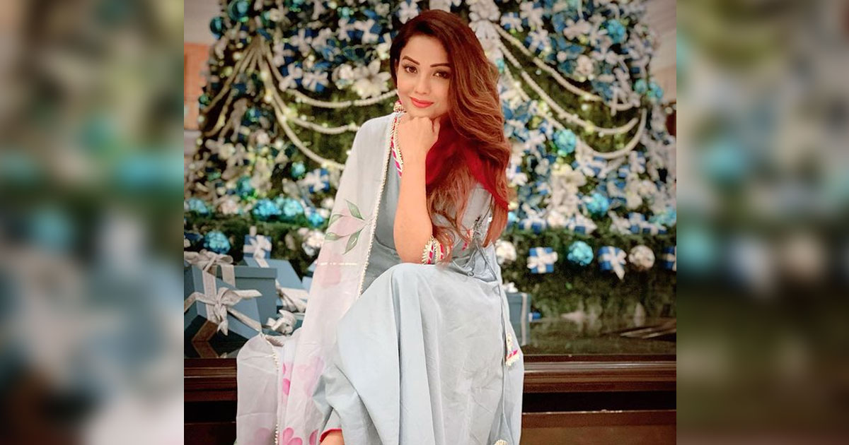 Adaa Khan On Shooting For A Music Video In Rishikesh: "For The Time Being, You Actually Get To A Different Zone"