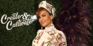 Eva Mendes offers help to fellow mothers