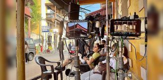 Taapsee Pannu is 'in middle of wired up chaos' at Looop Lapeta shoot