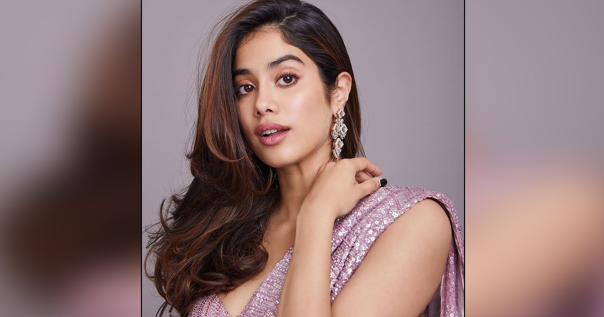 Janhvi Kapoor On Her Security Misbehaving With A Fan: &quot;I Felt Bad About The Incident&quot;