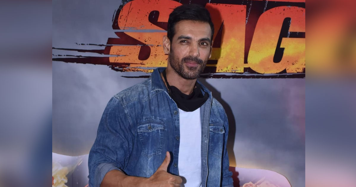 John on social media fad: I don't announce when I go to the toilet