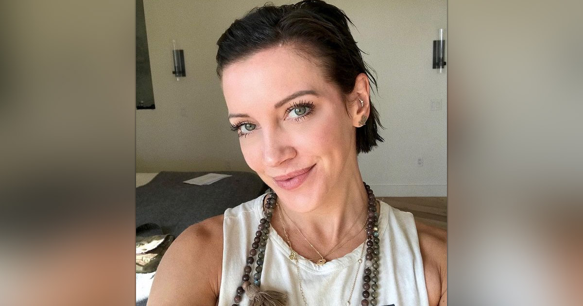 Katie Cassidy Is Auctioning Off A Series Of N de Photos Starting At 1 788