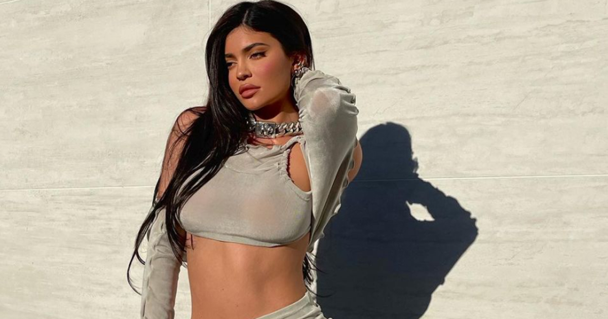 Kylie Jenner's Bikini Video Breaks All The Records Gaining More Than 25  Million Likes To Become The Most Popular Post On Instagram