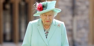 After A Suspicious Package Gets Spotted At Queen Elizabeth II’s Official Residence, A Man Arrested MAN ARRESTED OVER SUSPICIOUS PACKAGE AT QUEEN ELIZABETH II'S EDINBURGH HOME