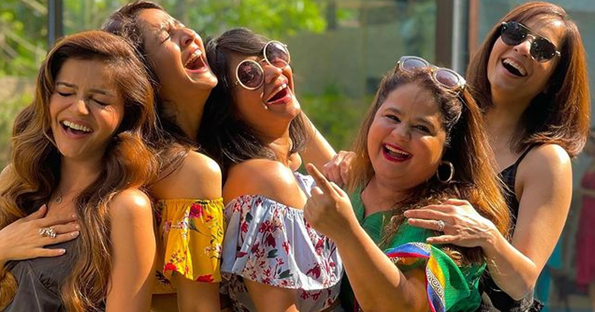 Rubina Dilaik enjoys fun day with friends
