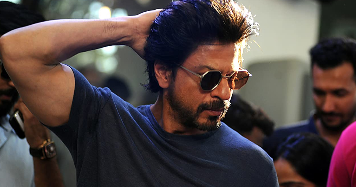 Shah Rukh Khan Has An Epic Reply To A Fan Asking About His Underwear Colour