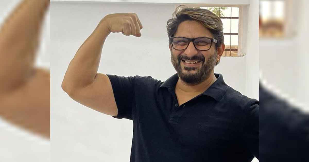Arshad Warsi gets the jab, says 'vaccine lagao immunity badhao'