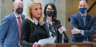 Paris Hilton returns to Utah for ceremonial bill signing