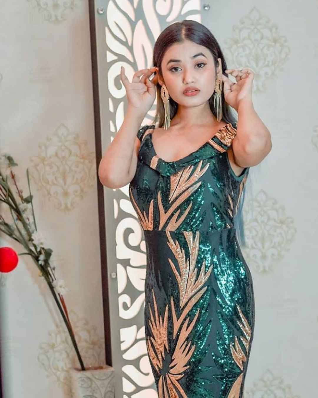 Aisha Kashyap (Moj ID @aishakashyap77)