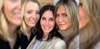 Friends Reunion: Jennifer Aniston Confesses Stealing Monica’s Dress & Wearing It Till Date; Check Our Courteney Cox's Reaction!
