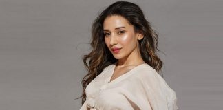 Heli Daruwala nails it with latest photo-op
