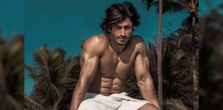 Vidyut Jammwal Busts The Myth Of 'Fixed Training Time' & Explains Push-Up In A Way We Never Knew