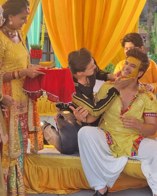 'Yeh Rishta Kya Kehlata Hai': The Goenkas have a ball at Sirat and Ranveer's haldi celebration