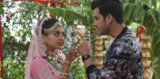 'Anupamaa': Anupamaa warns Kavya to stay away from her family