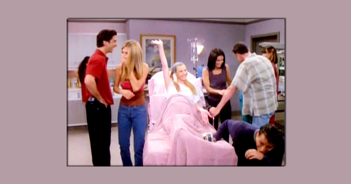 Did You Know? Lisa Kudrow’s Phoebe Buffay Called A Vagina A “D*ck Ditch” In This Friends Blooper Video – Check It Out