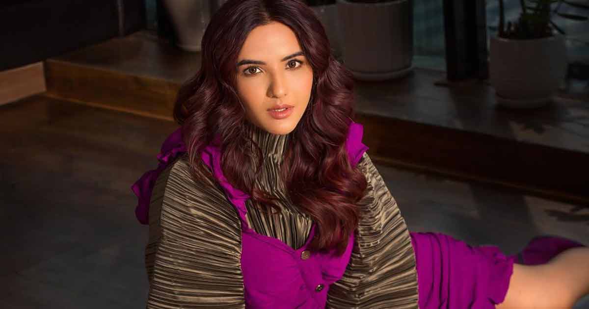 Jasmin Bhasin & Gurnazar Chattha’s In This ‘Never Have I Ever’ Segment With Leave You Laughing & Mind-Blown! [Exclusive]