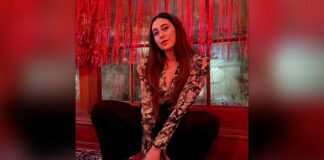 Karisma Kapoor turns 47, shares glam shots with fans on special day