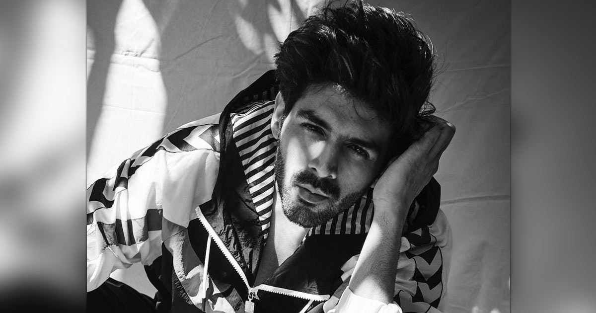 Kartik Aaryan spreads black and white magic in new post