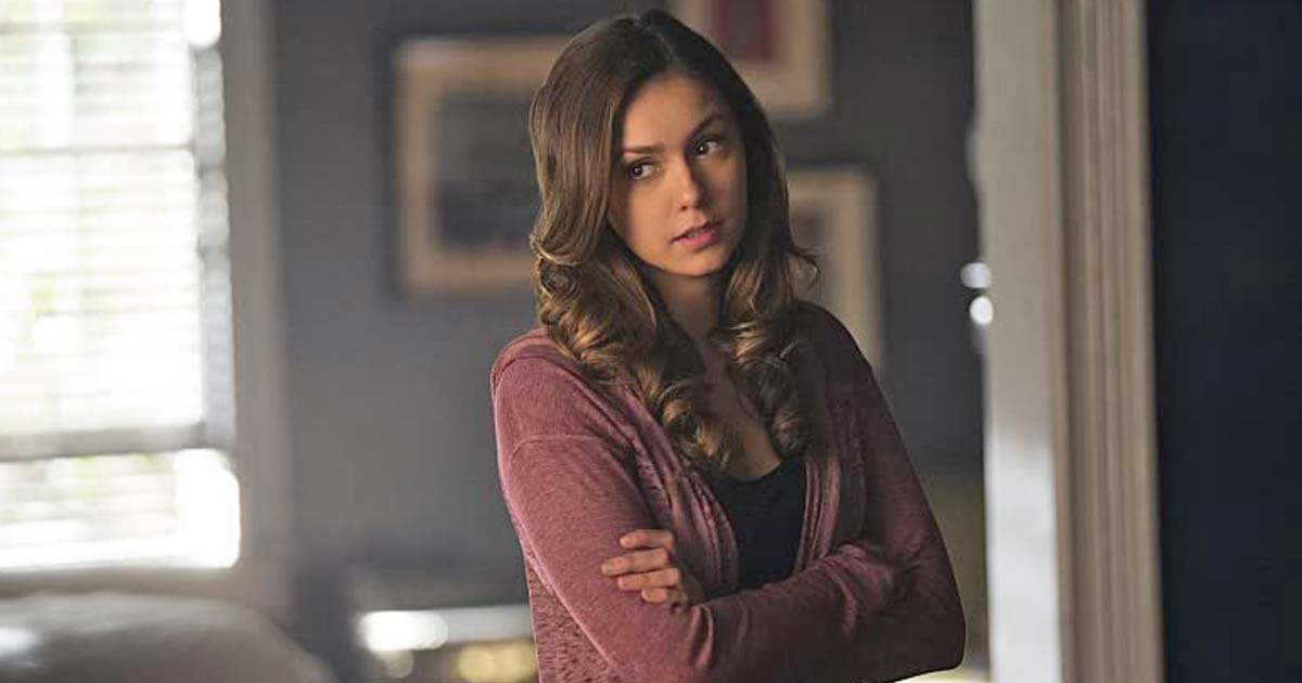 Nina Dobrev As Elena Gilbert In The Vampire Diaries