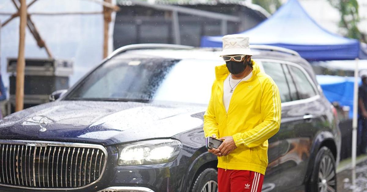 Ranveer returns to the sets! See pictures: