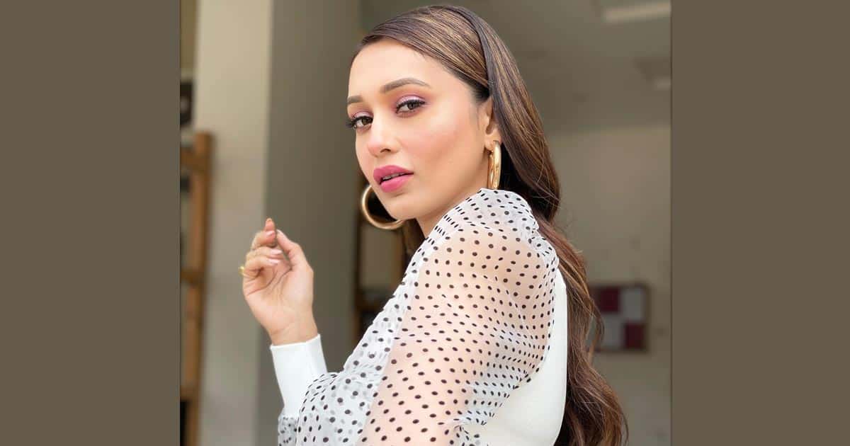 TMC MP Mimi Chakraborty Fell Prey To A Fake Vaccine Drive, With The Help Of Authorities Get The Accused Arrested
