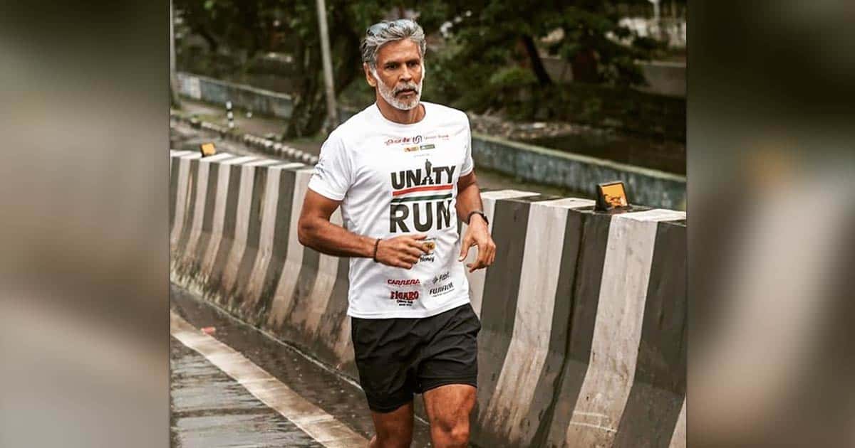 Milind Soman finishes 8-day barefoot run at Statue of Unity