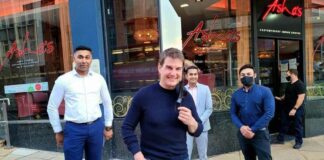 Tom Cruise tucks away 2 Chicken Tikka Masalas at Asha Bhosle's restaurant in Birmingham