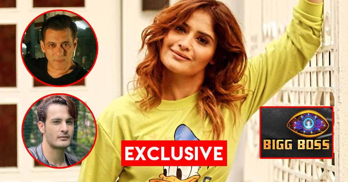 Bigg Boss 15 Exclusive: Arti Singh Says She Wishes Umar Riaz Does Well, But Adds “Kissiko Kam Mat Samjho, Kyuki …”