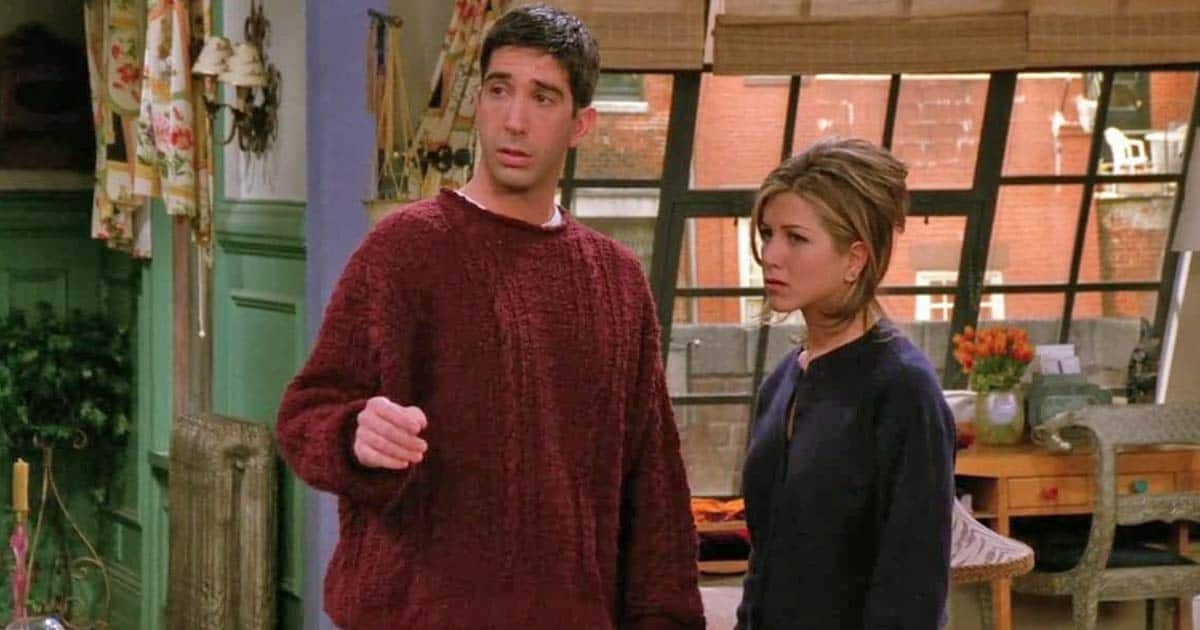 Friends' Jennifer Aniston Debunks Dating Rumours With David Schwimmer, Read On
