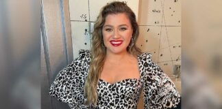 Kelly Clarkson to unveil holiday single 'Christmas Isn't Canceled (Just You)' on Sep 23