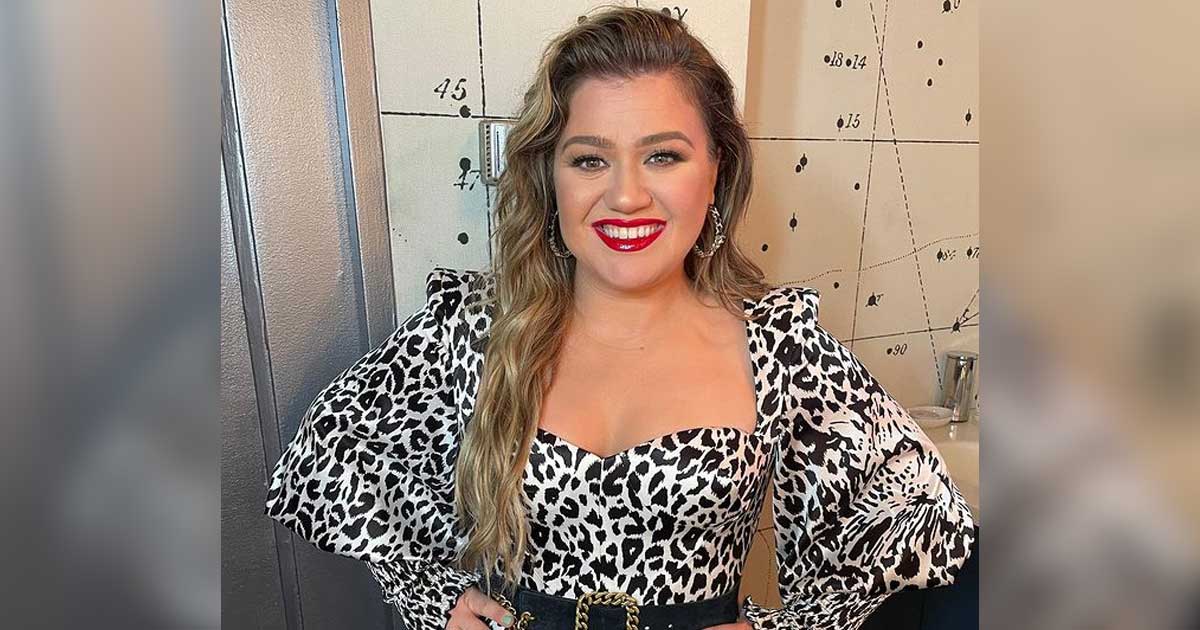 Kelly Clarkson to unveil holiday single 'Christmas Isn't Canceled (Just You)' on Sep 23