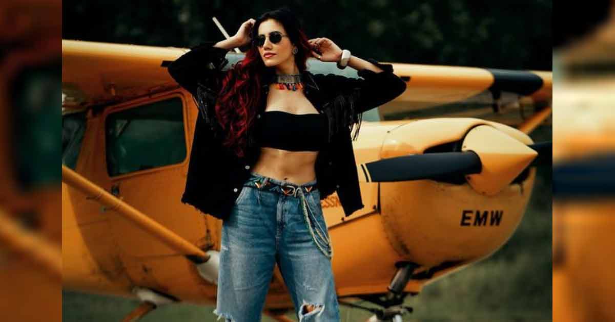 Sonnalli Seygall slays in glam avatar in Punjabi single 'Churi'