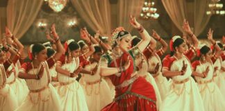 With 100 trained dancers, Thalaivii's ‘Nain Bandhe Naino Se' showcases Kangana Ranaut's brilliant classical dancing skills, learnt over a month of rigorous training for the film