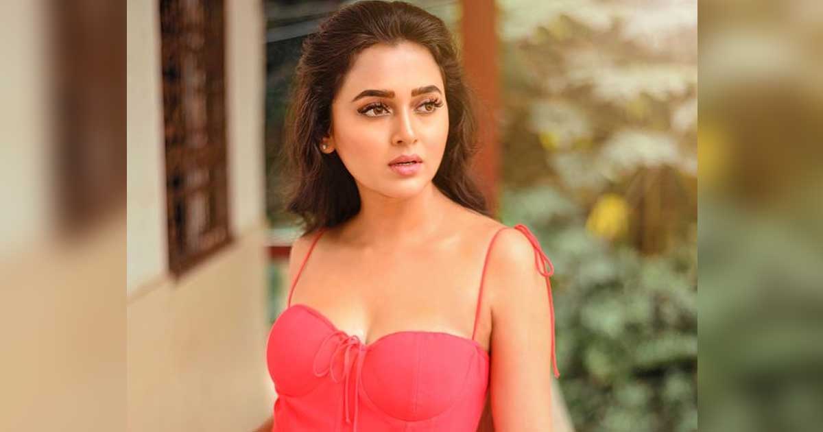 Tejasswi gets naughty in the house, flirts with Bigg Boss