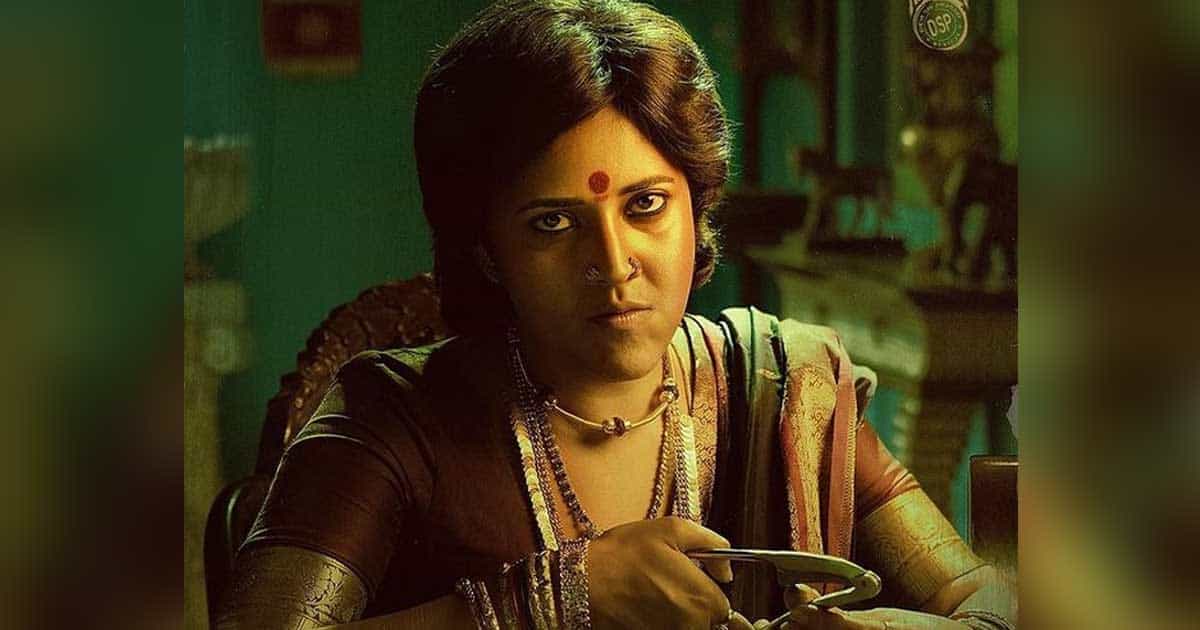 Anasuya Bharadwaj's first look from 'Pushpa' fails to enthuse fans