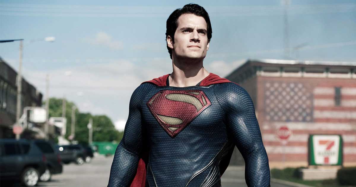 Henry Cavill Talks About Wearing The Superman Costume For The First Time