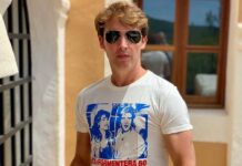 James Blunt calls in expert help to deal with ghosts!