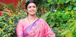 Kasthuri questions timing of TN govt order on making vax mandatory for movie-goers