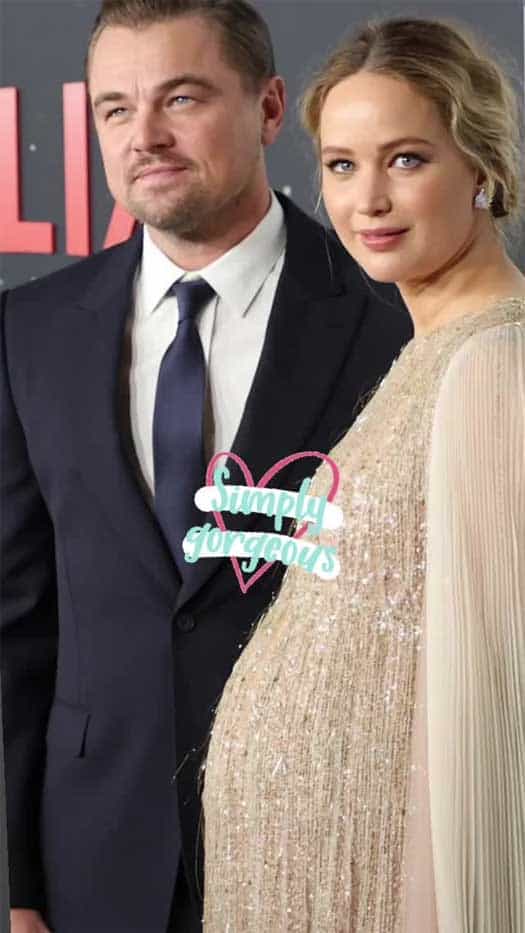 Kareena calls Jennifer Lawrence 'simply gorgeous', shares pix on Insta
