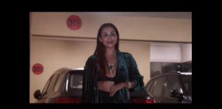 Malaika Arora Wears A Stunning Bold Outfit On Christmas Which Costed The Actress This Whopping Amount!